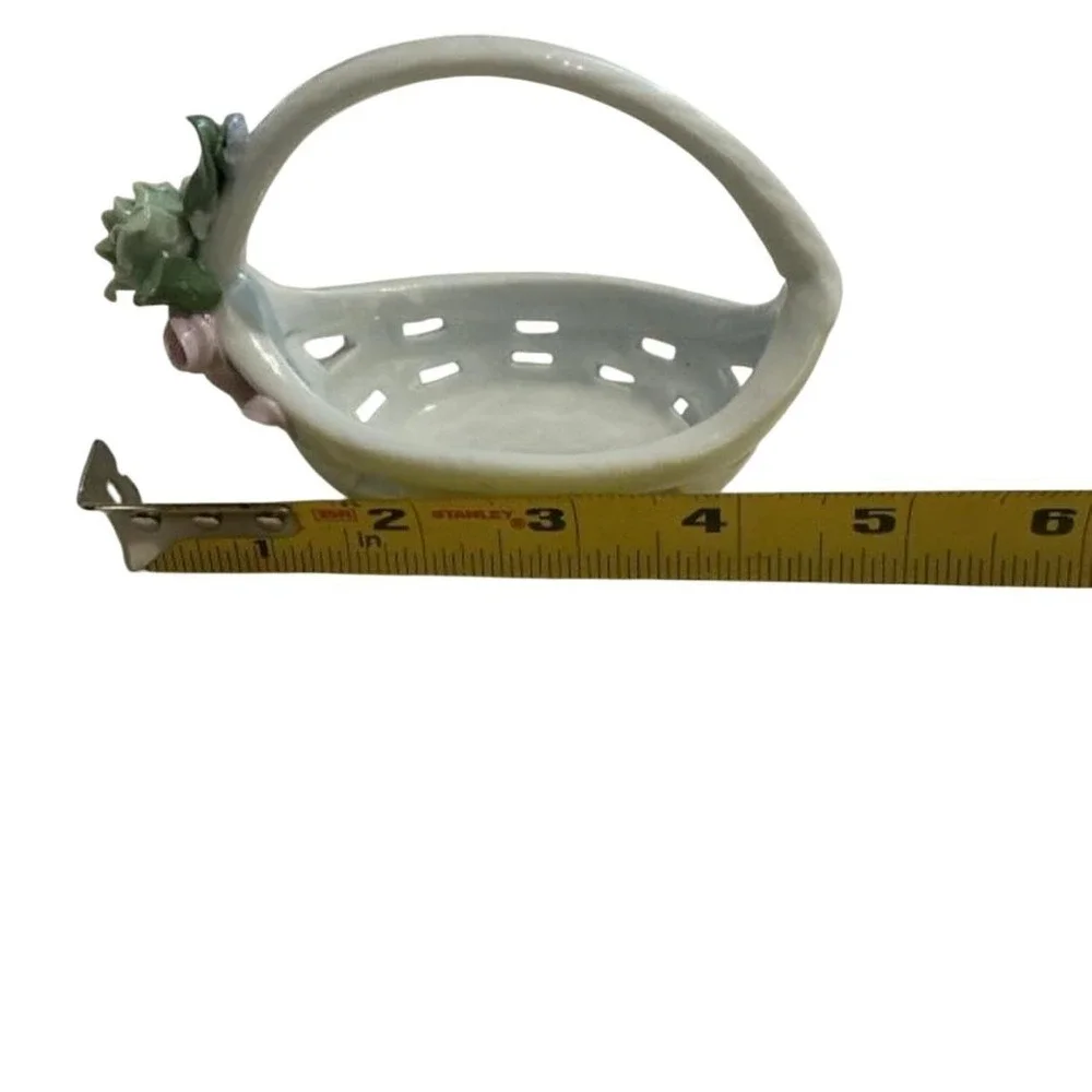 Silvestri Mini Porcelain Basket OS White Floral Lattice Decor